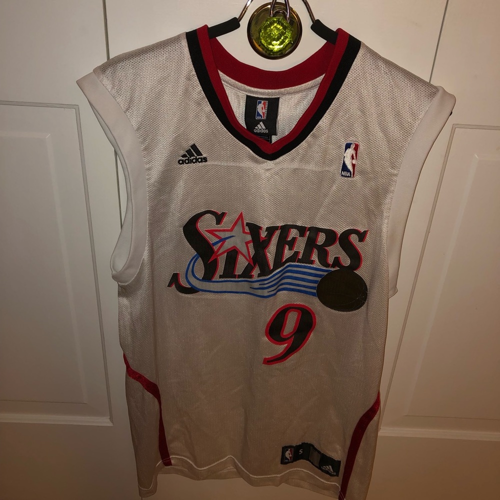 Sixers Andre Iguodala basketball jersey